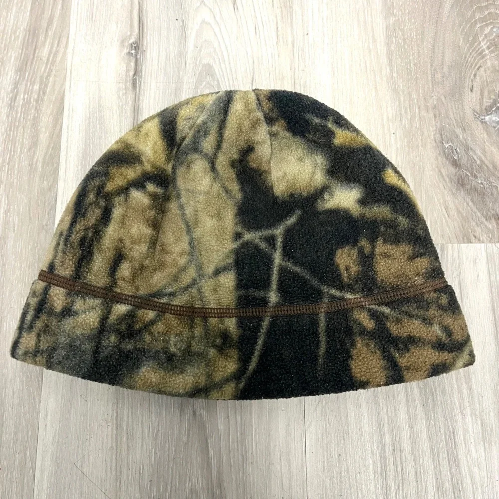 Columbia Camouflage Fleece‎ Beanie Hat in Kids Size L/XL